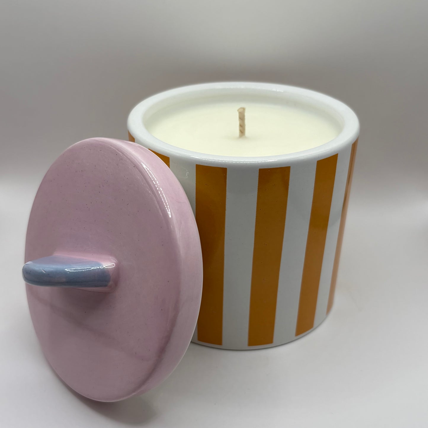 Bougie - Bonbonnière rayée violette