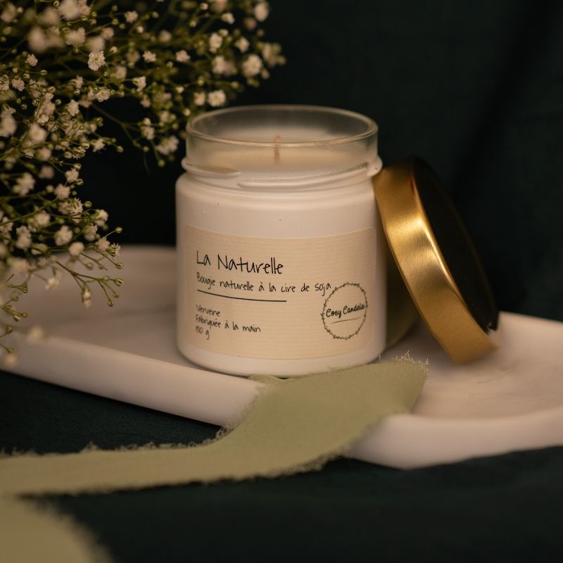 La naturelle bougie artisanale parfumée à la verveine fabriquée en Bourgogne
