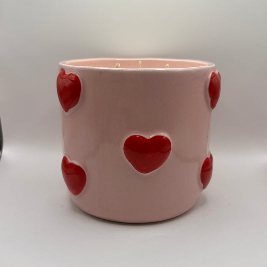 Bougie - Pot rose coeurs rouges