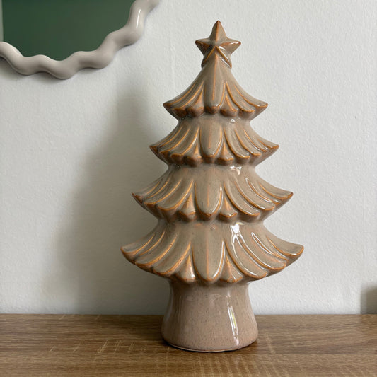 Grand sapin en céramique beige