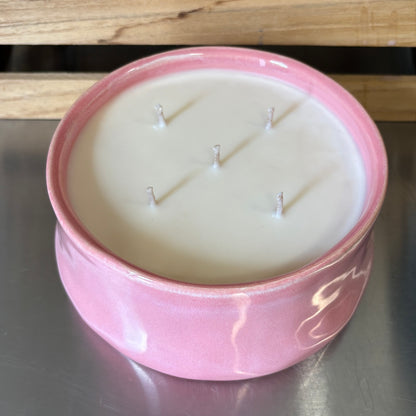 Bougie - Pot rose à la fraise
