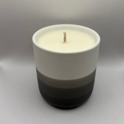 Bougie - Pot arc en ciel gris au rocher praliné
